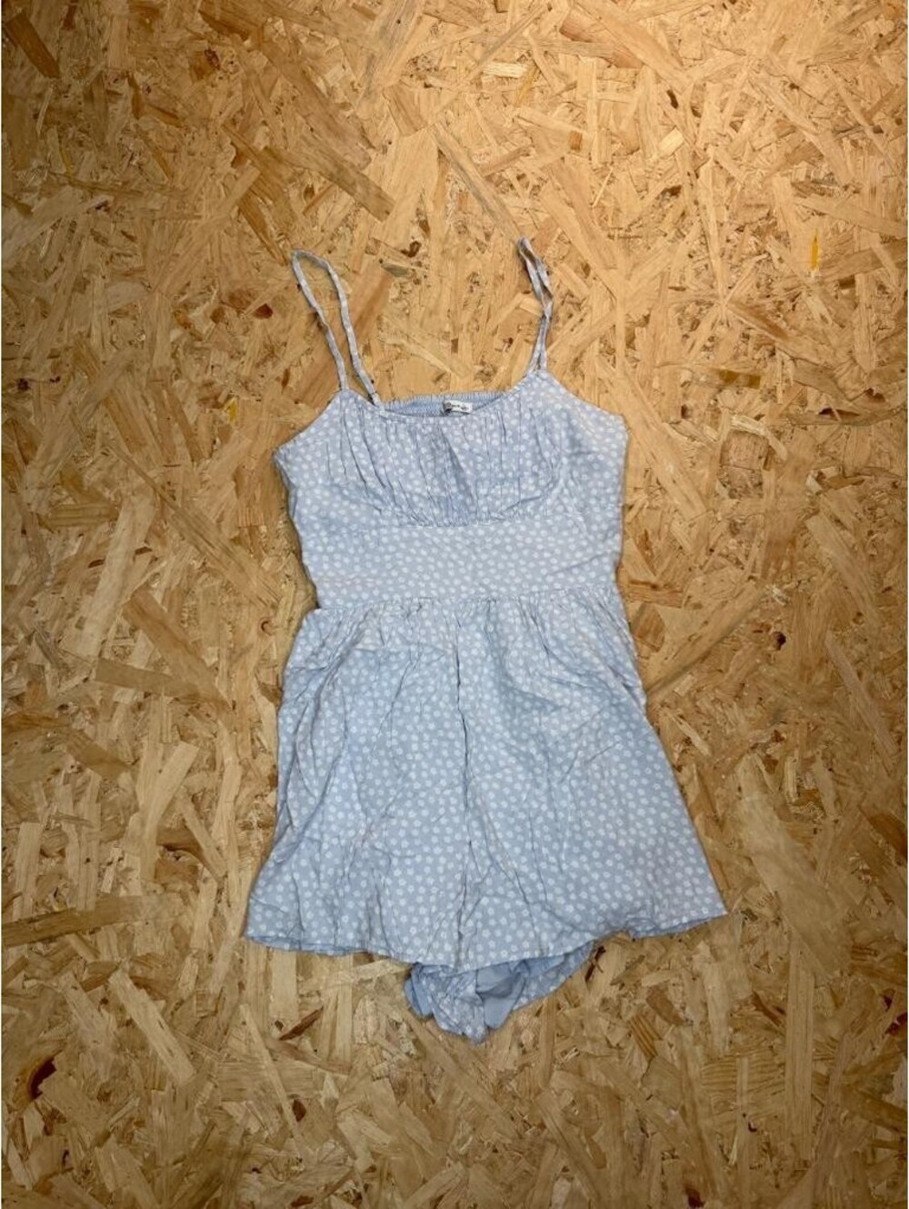 Hollister Floral Romper Womens Large Blue White Daisy Open Back Sleeveless